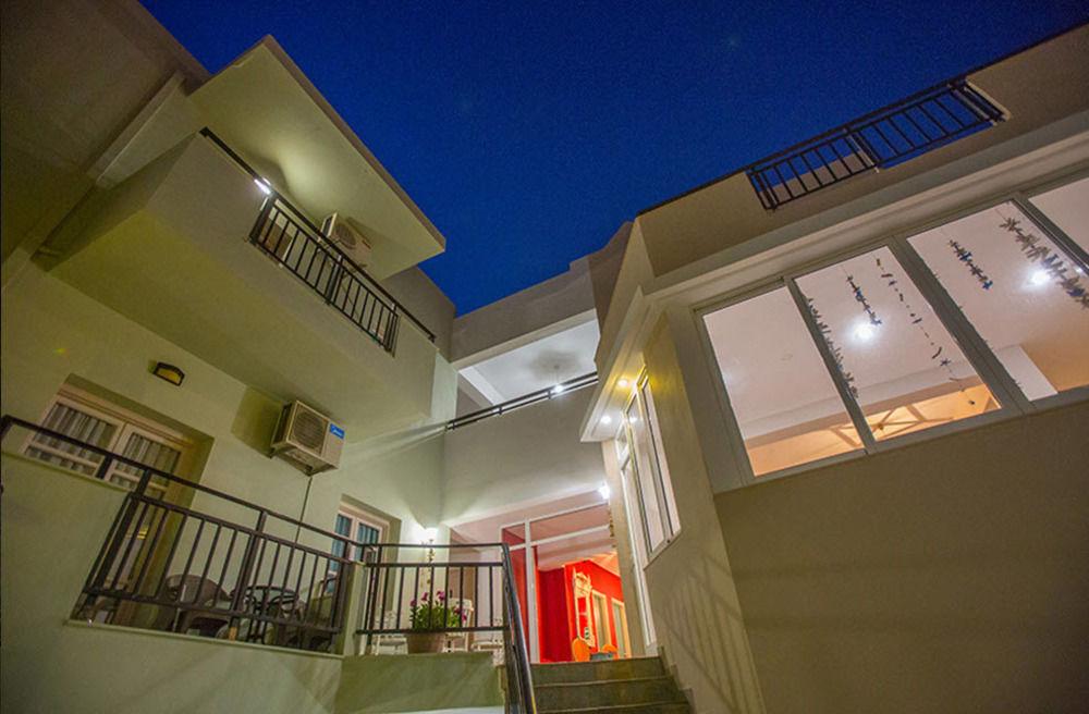 Malia Central Apartments Екстериор снимка